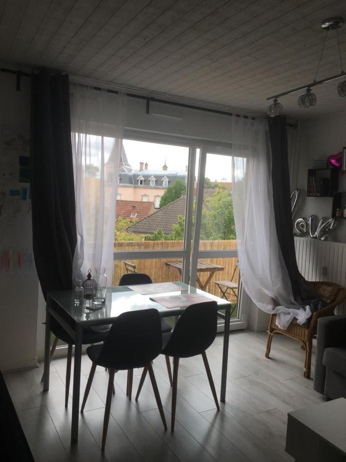 2 Pieces - Quartier Calme - Parking Gratuit Apartment Metz Luaran gambar
